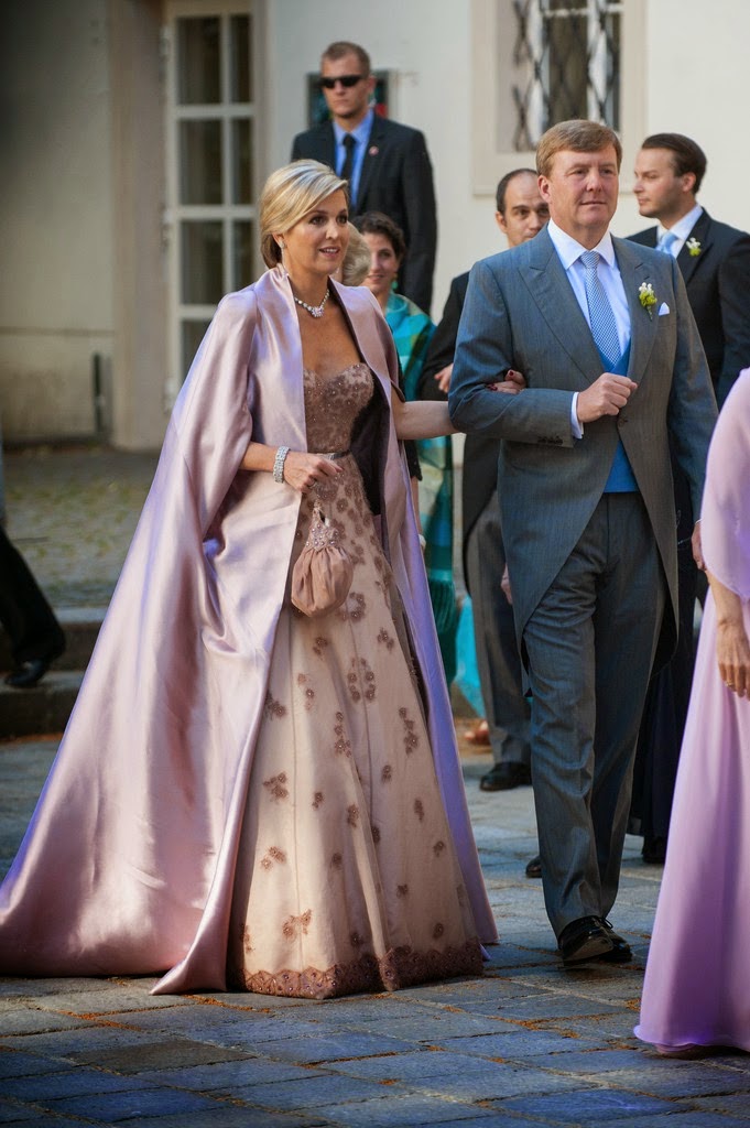 Con Et Looks Style Reina MoiLos Famosas Le Últimos De La Las MVSzqUpG